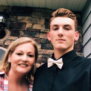 Meet your Posher, Cole